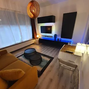 Cosy Corner In Quiet Suburb - Cars Allowed Anvers